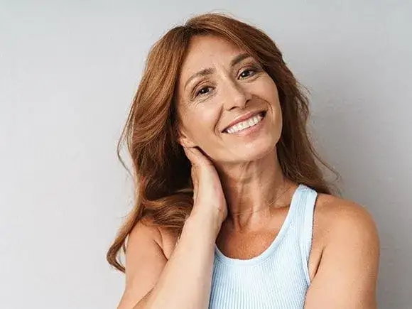 Czy serum z witaminą C można stosować pod oczy bez obaw o podrażnienia?