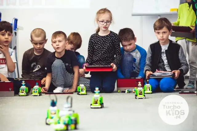 Robotyka dla dzieci: Jak wybrać kurs, który rozwinie Twoje dziecko?