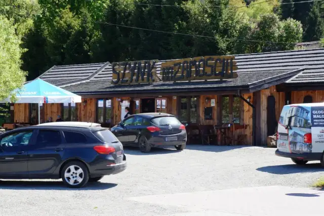 Cisna gdzie zjeść? Odkryj najlepsze restauracje z lokalną kuchnią