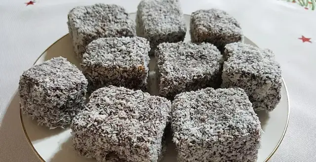 Przepis na pyszną kokosankę: Domowe ciasto, które pokochasz