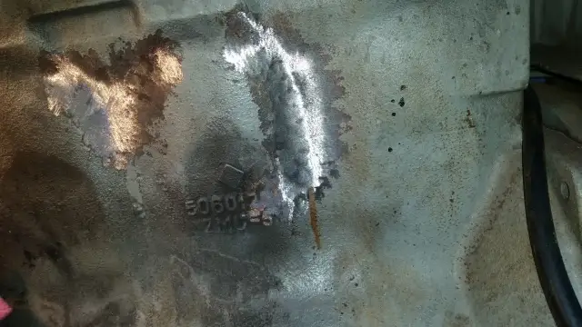 Ursus C-360: Pęknięty blok? Klejenie, spawanie co wybrać?