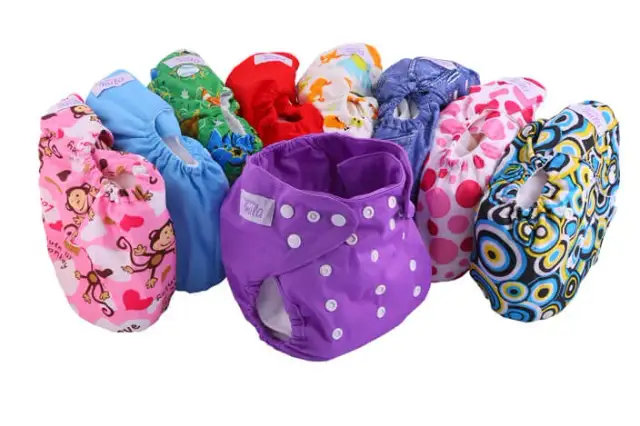 Pampersy czy pieluchy wielorazowe - co wybrać, aby zaoszczędzić?