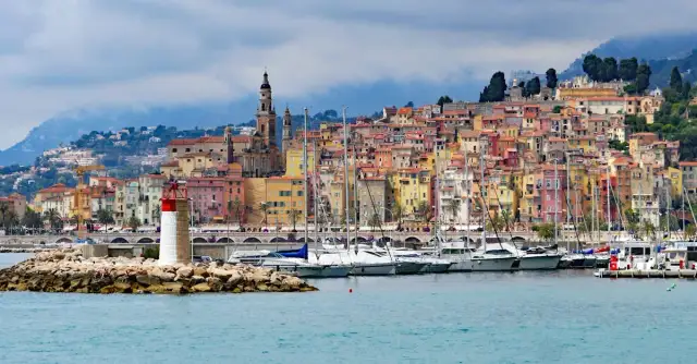 Najlepsze noclegi i opcje zakwaterowania w Chanii na Krecie