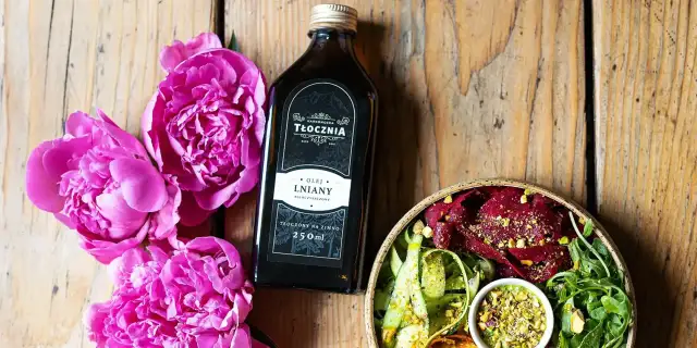 Czy olej lniany obniża cholesterol? Sprawdź jego skuteczność i korzyści