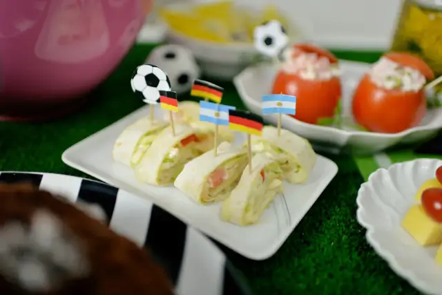 Jakie przekąski na mecz, które zaskoczą gości i są proste w przygotowaniu