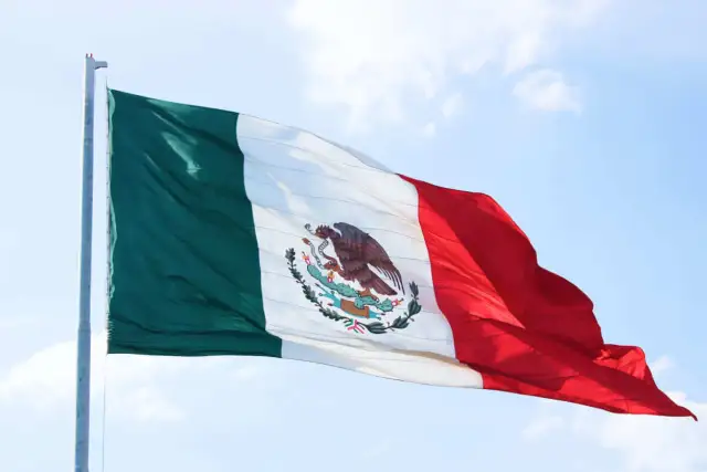 Ile trwa lot do Meksyku z Katowic? Sprawdź czas podróży i przesiadki