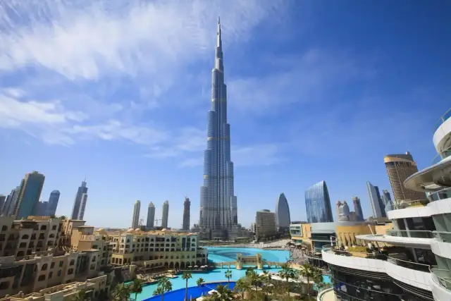 Burj Khalifa: Najwyższy budynek na świecie poznaj giganta z Dubaju