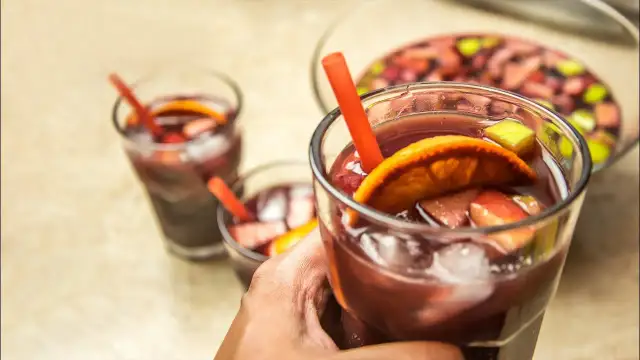 Sangria i inne hiszpańskie napoje alkoholowe – odkryj ich tajemnice