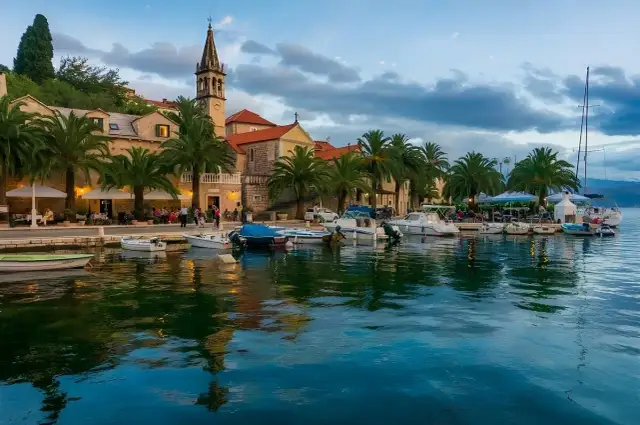 Niezapomniane atrakcje na wyspie Brač, które musisz odwiedzić
