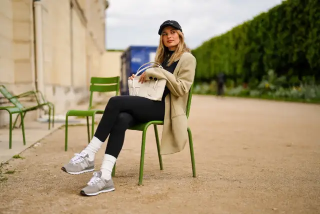 Jak nosić długie skarpetki damskie, aby uniknąć modowych wpadek