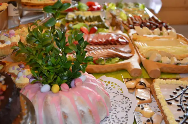 Gdzie zjeść śniadanie w Bukowinie Tatrzańskiej? Najlepsze miejsca!