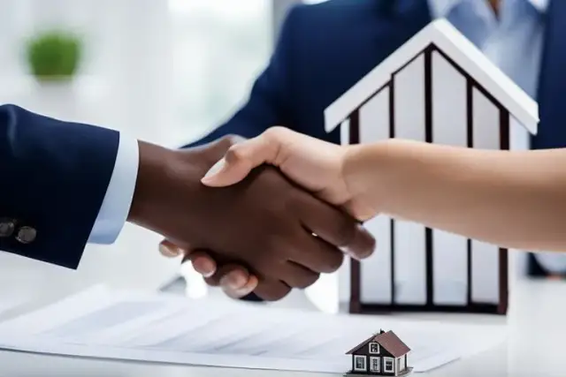 Kto opłaca notariusza przy sprzedaży działki? Ujawnienie kosztów i praktyk