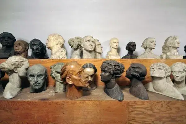 Xawery Dunikowski rzeźby – odkryj piękno i znaczenie jego twórczości