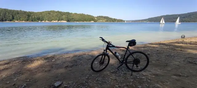 Rowerem po Solinie: Trasy, porady i e-bike dla każdego!