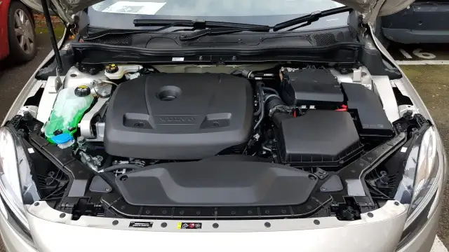 Ile litrów płynu do chłodnicy Volvo S40? Sprawdź, by uniknąć problemów