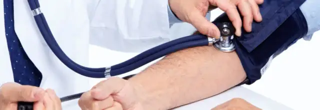 Jaki lekarz leczy nadciśnienie? Sprawdź, do kogo się udać, by pomóc sobie