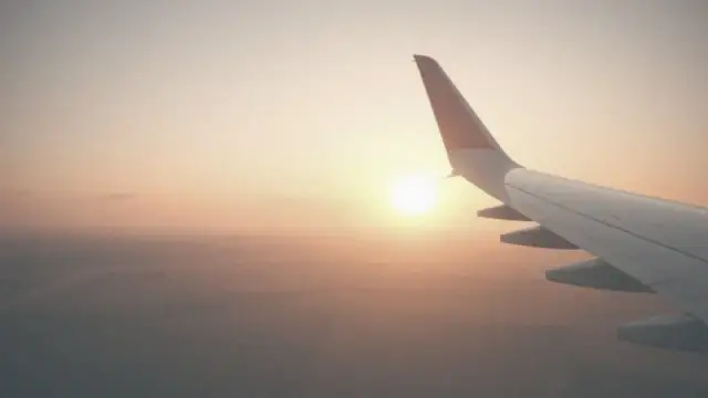 Ile trwa lot na Wyspy Kanaryjskie? Sprawdź, co wpływa na czas lotu