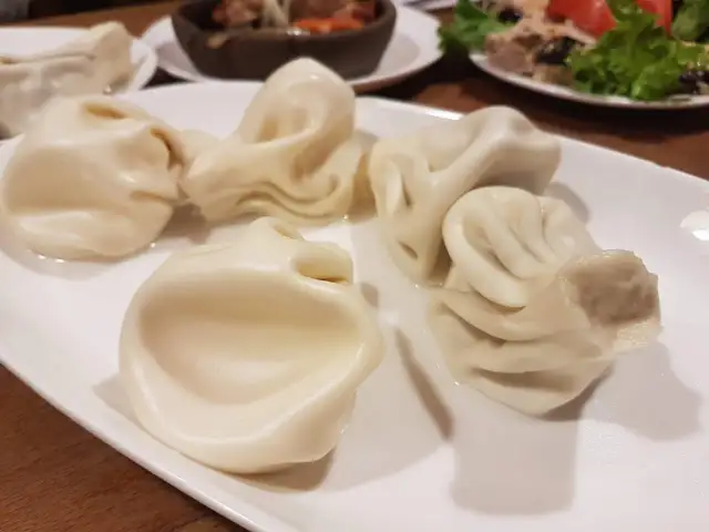 Tbilisi gdzie zjeść: Najlepsze restauracje i lokalne smaki, które musisz spróbować