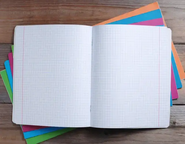 Ile potrzeba zeszytów do 4 klasy? Sprawdź, by nie przepłacić!