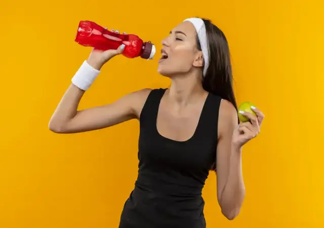 Napoje po treningu: Co pić dla szybkiej regeneracji i wyników?