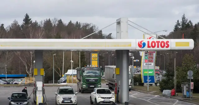 Stacja Lotos Genowefa: kompleksowe usługi i paliwa w Konińskiem