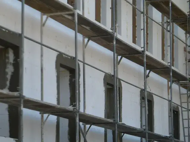 5 cm styropianu ile to muru: zaskakujące porównanie izolacyjności