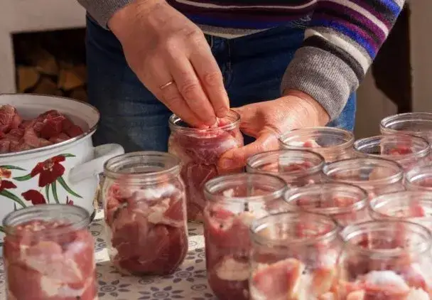 Jak zrobić gulasz angielski - łatwy przepis na pyszne danie