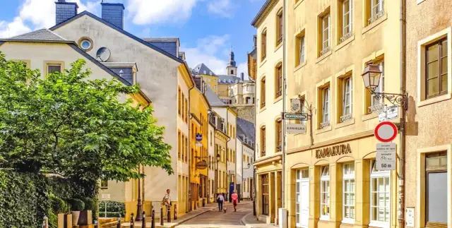 Luksemburg: co kupić? Skarby, smaki i luksusowe okazje