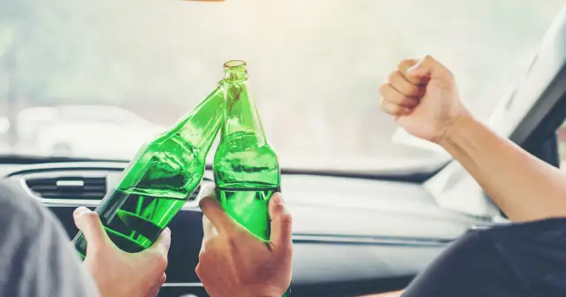 Ile alkoholu można wypić przed jazdą? Polskie limity i ryzyko