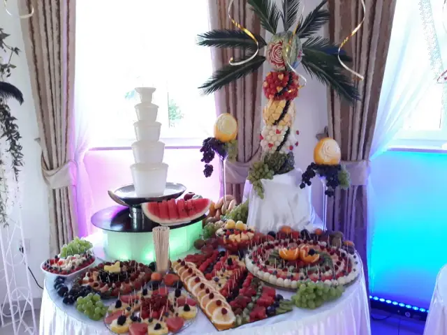 Jakie owoce do fontanny czekoladowej – najlepsze wybory i porady