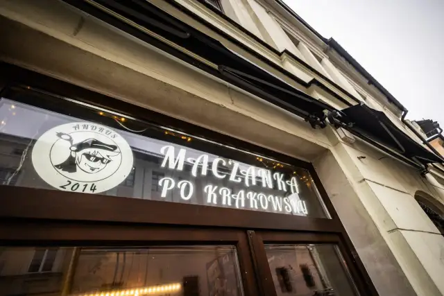 Gdzie zjeść maczankę po krakowsku? Najlepsze miejsca w Krakowie
