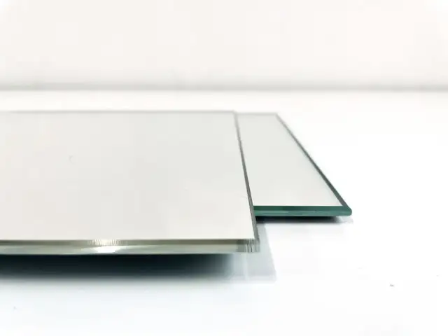 Jaki kolor ma lustro? Odkryj tajemnice jego odcieni i właściwości