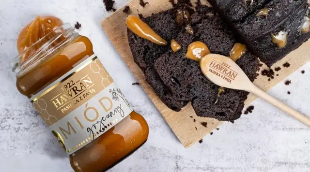 Jaki miód do herbaty wybrać, by zachować smak i zdrowie? Sprawdź najlepsze rodzaje!