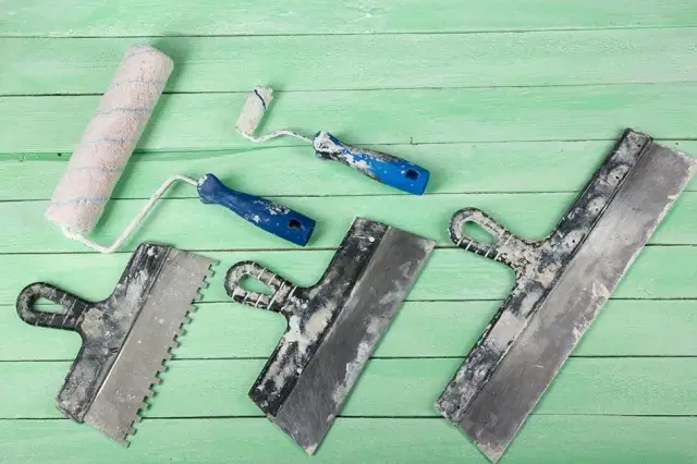 Ile schnie gips szpachlowy? Sprawdź czas schnięcia i rady