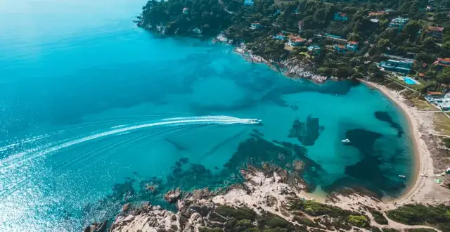 Najpiękniejsze miejsca do nurkowania w Europie, które musisz zobaczyć