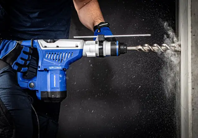 Jak działa udar w wiertarce i jak zwiększa efektywność wiercenia