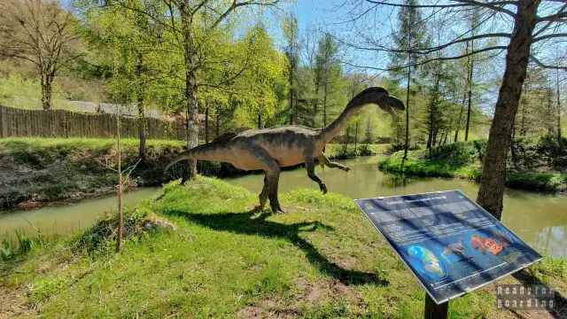 Ostrowiec Świętokrzyski: Atrakcje od UNESCO po dinozaury!