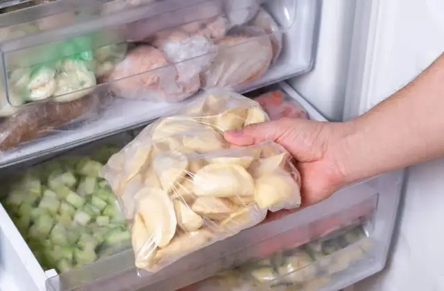 Ile prądu pobiera zamrażarka i jak obniżyć rachunki za energię