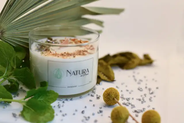 Jak ozdobić świeczkę w szkle - kreatywne pomysły i techniki dekoracji