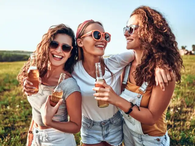 Czy piwo karmi szkodzi? Sprawdź, jak wpływa na zdrowie i wagę