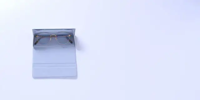 Vision Express: Jak czyścić okulary bez rys? Pełny poradnik