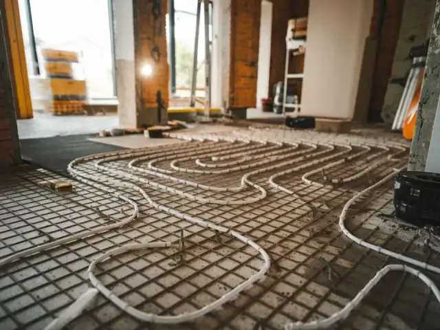 Jak zrobić ogrzewanie podłogowe w starym domu bez zbędnych kosztów