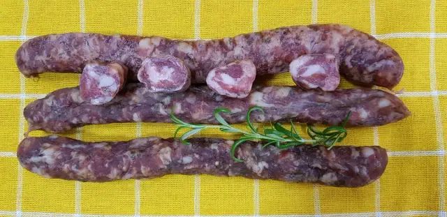 Kiełbasa palcówka wędzona - tradycyjny smak, który musisz spróbować