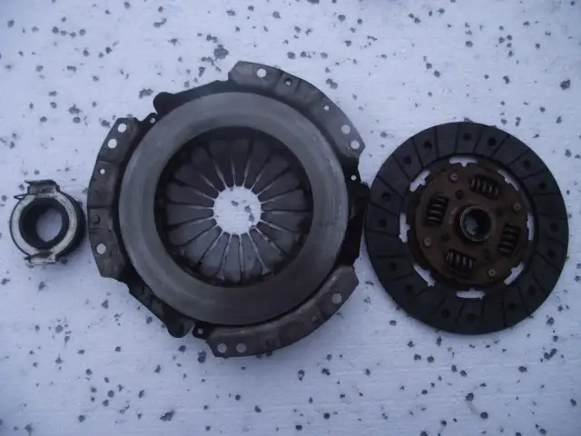 Czy przy wymianie sprzęgła trzeba wymienić olej? Sprawdź, co musisz wiedzieć