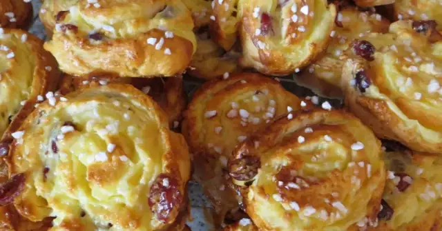 Przepis na drożdżówki z budyniem z Thermomixa