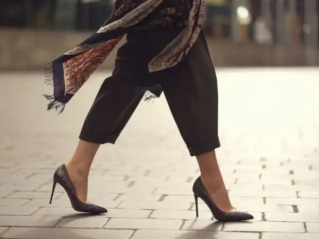 Jak rozbić buty na obcasie - skuteczne metody na wygodę i komfort