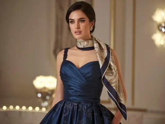 Jak nosić szal do sukni? Odkryj stylowe sposoby na eleganckie zestawienia