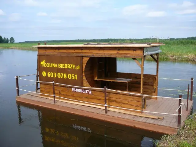 Kajak laminatowy czy polietylenowy? Wybierz idealny dla siebie!