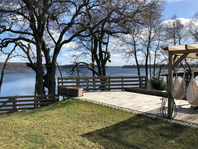 Zachodniopomorskie: domek nad jeziorem. Jak znaleźć i zarezerwować?