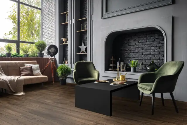 Jak układać panele podłogowe względem okna, aby uniknąć błędów?